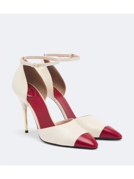 Pantofi cu toc Valentino Garavani din piele bej