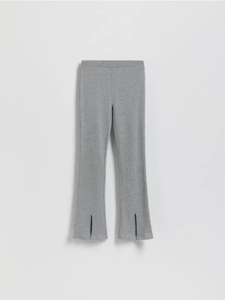 Reserved Джинси-кльош з розрізами світло-сірий сірі