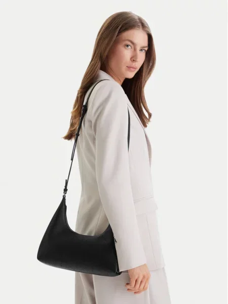 Calvin Klein Дамска чанта Emblem Aop Perfor Lthr Bag черен