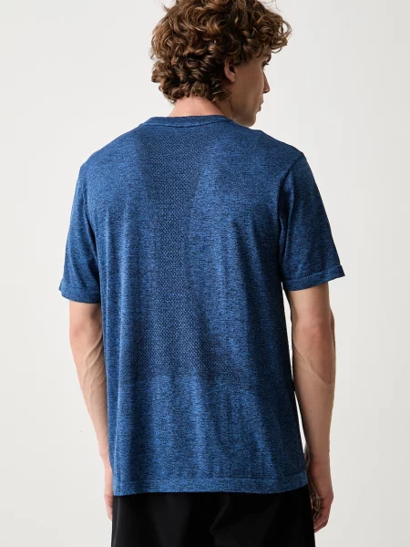 On T-shirt sportowy niebieska