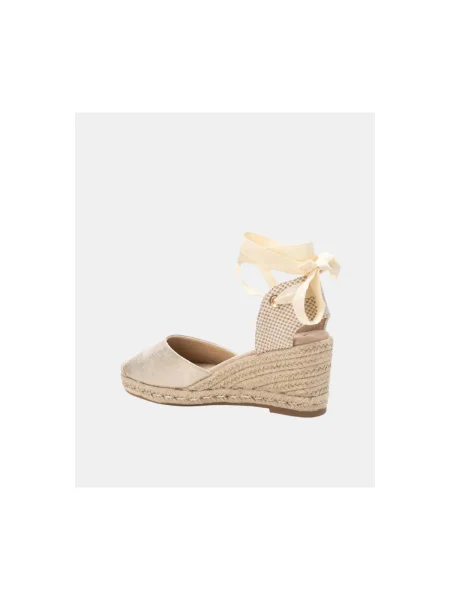Pantofi Xti auriu