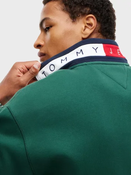 Свитер Tommy Jeans с воротником зеленый
