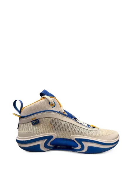 Sneaker Jordan fehér