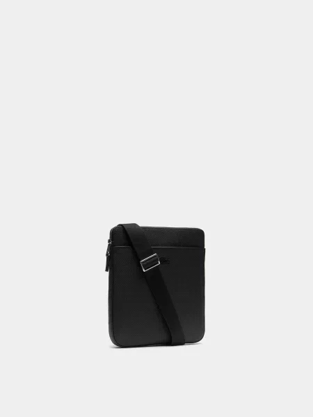 Кожаная сумка через плечо Lacoste черная