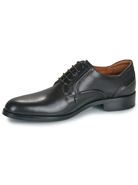 Čipkované tenisky Clarks čierna