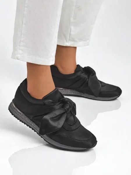 Маратонки Resti с панделка черно