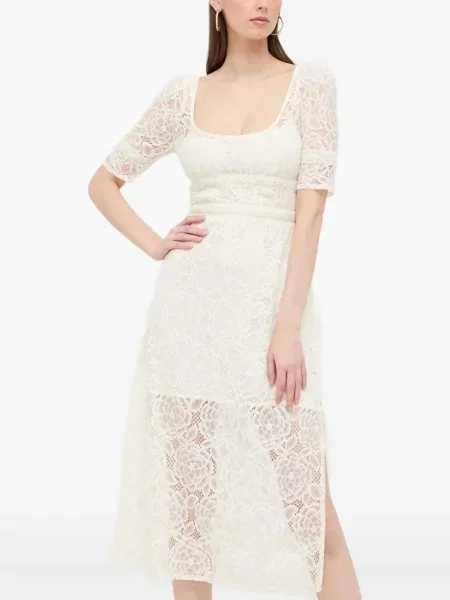 Rochie For Love & Lemons din dantelă cu spatele deschis de costum alb