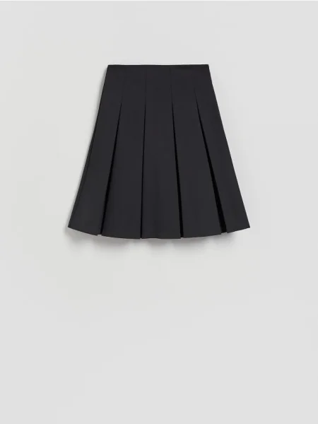 Reserved Fustă midi evazată verde-metalizat verde