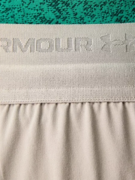 Sport rövidnadrág Under Armour bézs