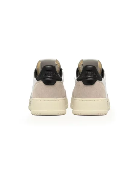 Sneakersy Autry zamszowe białe