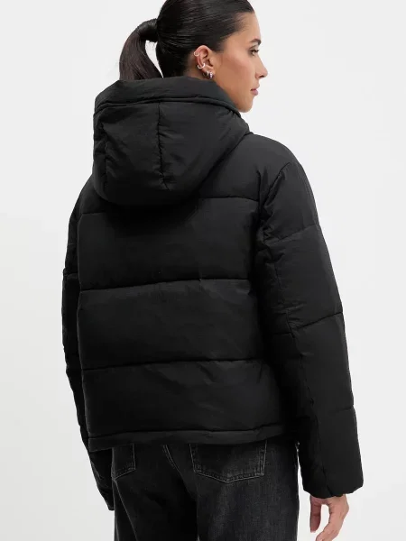 Tommy Jeans geacă de iarnă negru