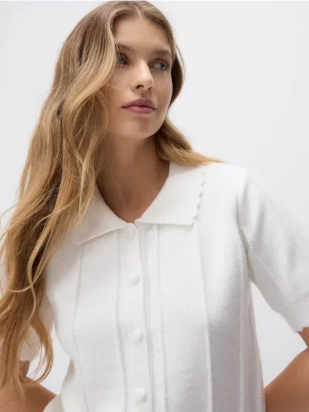 Reserved Cardigan cu guler nude