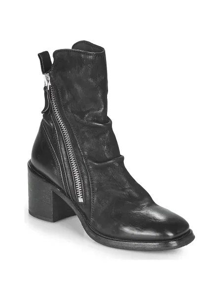 Botine Moma
