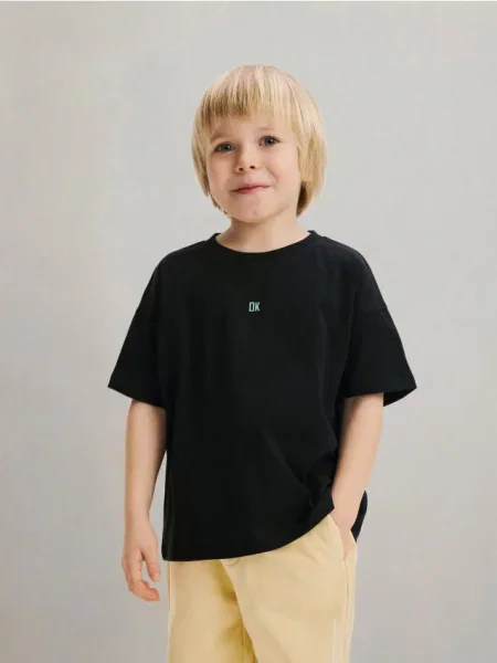 Reserved Tricou din negru