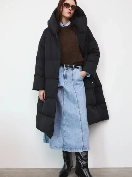Пухове пальто Medicine чорний