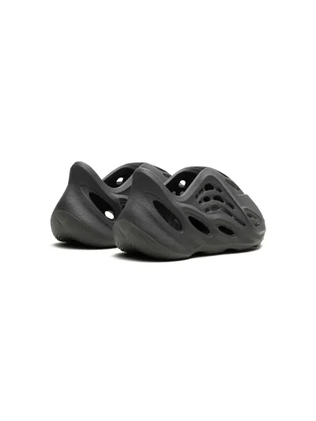 Sneakersy dziecięce Adidas Yeezy czarne