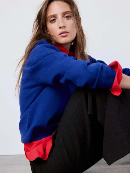 Bluza dzianinowa z okrągłym dekoltem electric blue Kobieta XS MANGO niebieska
