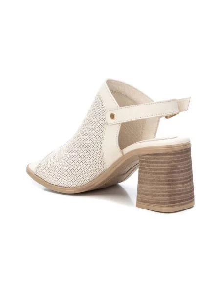 Pantofi Carmela alb