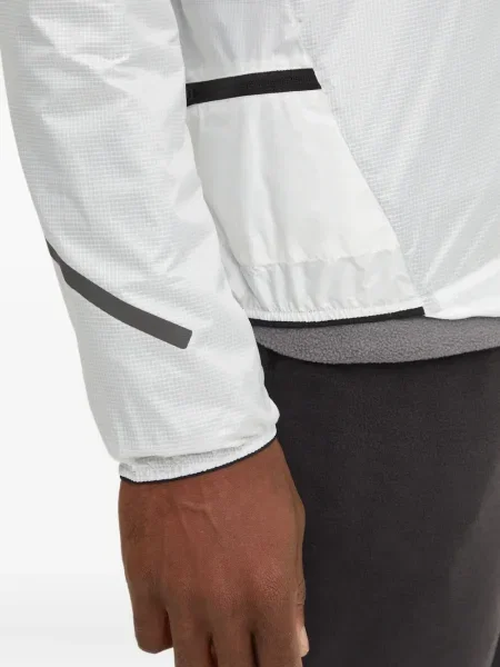 Пухен елец Adidas на райета с качулка бяло