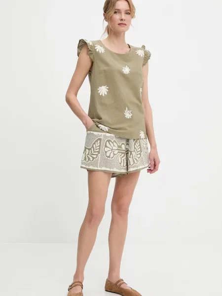 Блуза и къс панталон от Answear Lab зелено