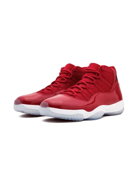 Retro stiliaus sportbačiai Jordan 11 Retro raudona