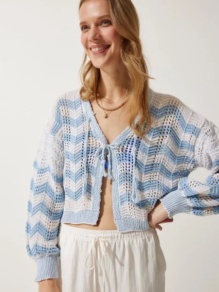 Happiness İstanbul Geacă tricotată albastru pastel alb