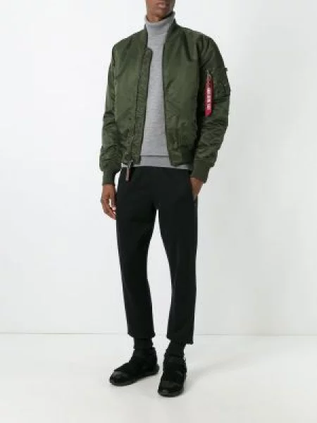 Klasikiniai bomber striukė Alpha Industries žalia