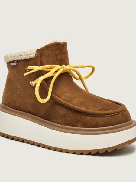 Love Moschino bokacsizma enyhén téliesített platformos barna