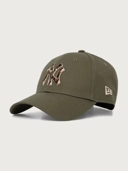 New Era kapa s šiltom OUTLINE CAMO zelena