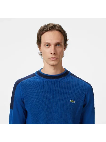 Lacoste Sweter Z Okrągłym Dekoltem Z Blokadą Koloru Classic Fit niebieski