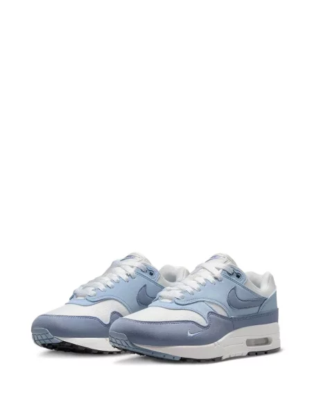 Φλοράλ ποδόσφαιρο sneakers Nike Air Max Plus με φτερά μαύρο