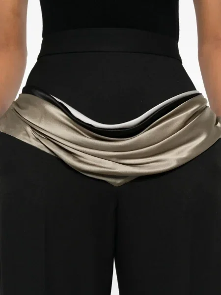 Pantaloni Burc Akyol drapate negru