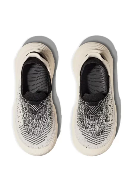 Sneakerși Hoka