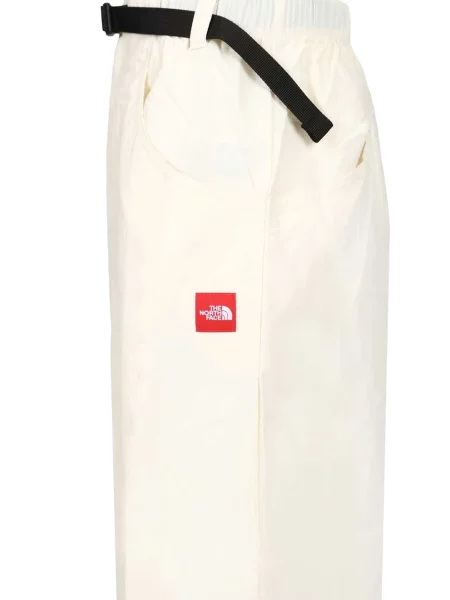 Suknja The North Face s autogramom