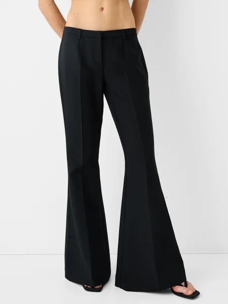 Bershka Ráncos nadrág fekete