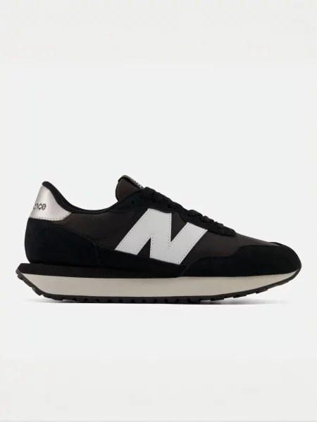 Замшевые повседневные кроссовки New Balance 237 черные
