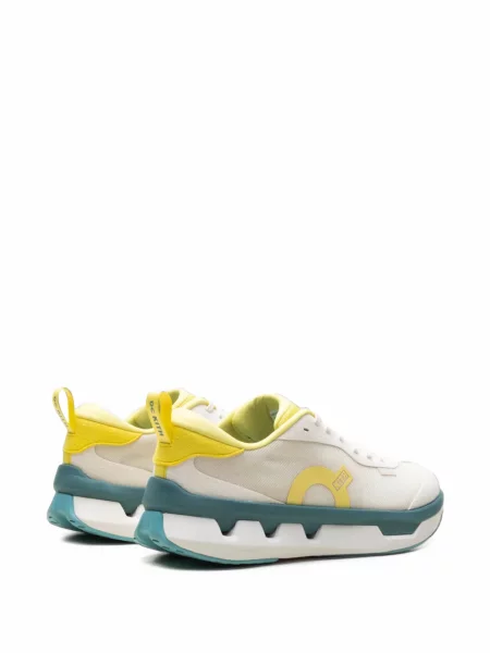 Sneakerși On