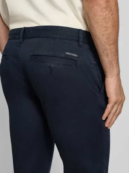Chinosy o kroju shaped fit z mieszanki bawełny model ‘STIG’ Marc O'polo granatowe