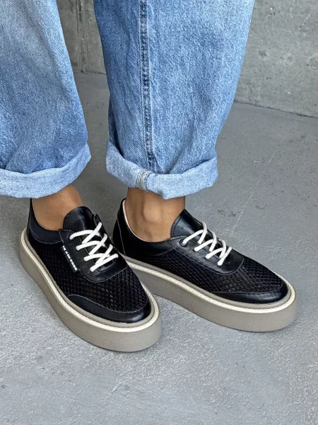 Шкіряні Кросівки INNOE чорний