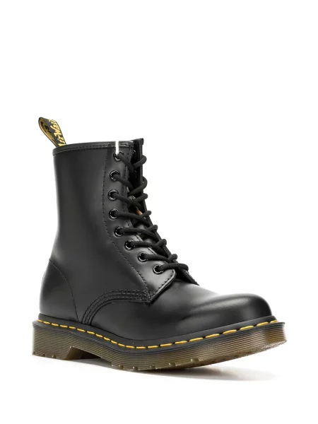 Cizme scurte Dr. Martens cu șireturi din dantelă negru