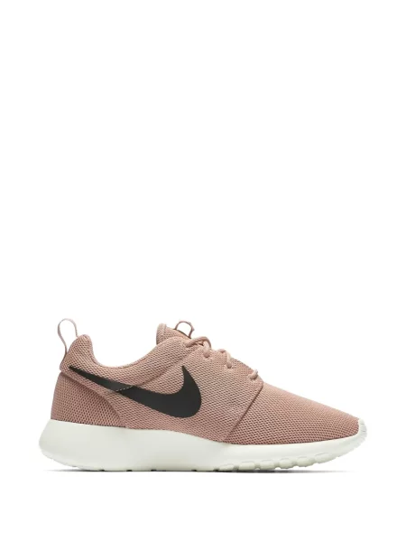 Top Nike negru