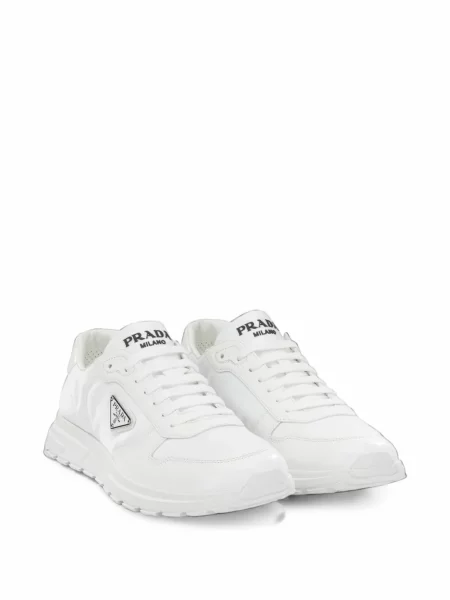 Sneakerși Prada din piele alb