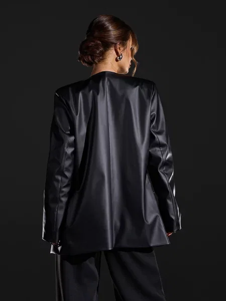 Піджак ISSA Plus екошкіра чорний