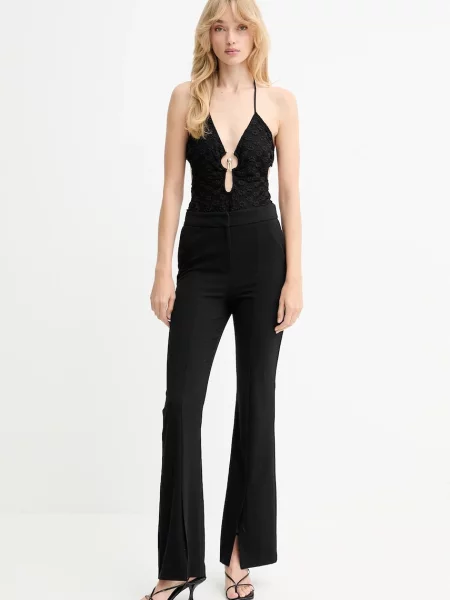 Однотонна блуза Bardot чорна