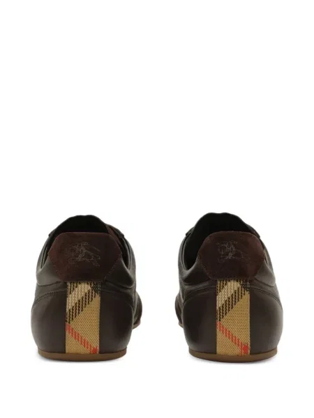 Sneakerși Burberry din piele maro