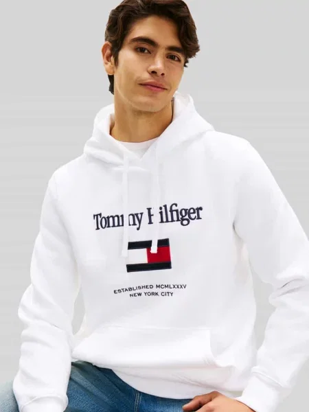Bluza z kapturem o kroju regular fit z mieszanki bawełny Tommy Hilfiger biała
