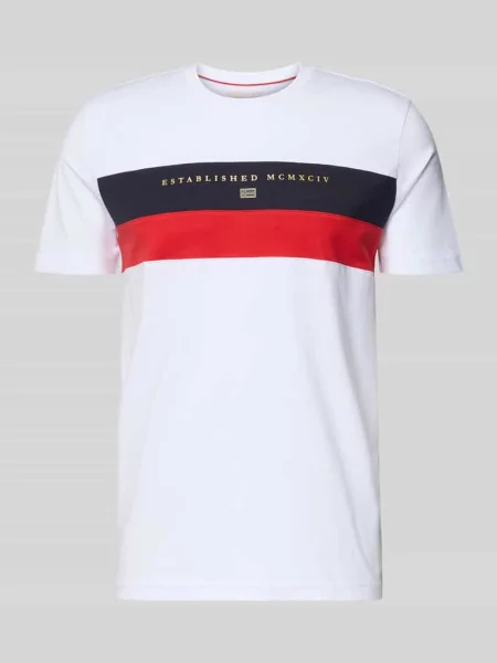 T-shirt o kroju regular fit z okrągłym dekoltem Christian Berg Men biała