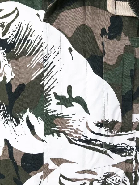 Palton Valentino Garavani cu model camuflaj verde