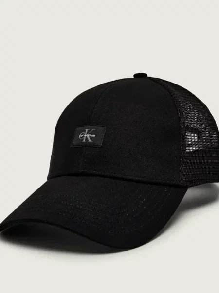 Calvin Klein Sapkák fekete