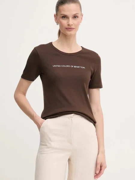 Тениска United Colors of Benetton дамска червено